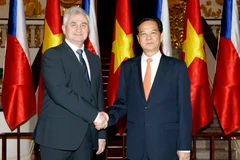 Thủ tướng Nguyễn Tấn Dũng hội kiến với Chủ tịch Thượng viện Cộng hòa Séc Milan Stech đang thăm chính thức Việt Nam. (Ảnh: Đức Tám/TTXVN)