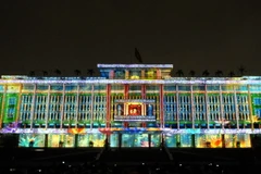 Chùm ảnh màn trình diễn ánh sáng tại Dinh Thống Nhất