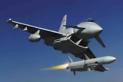 Máy bay tiêm kích đa năng Eurofighter Typhoon - niềm tự hào của EADS. (Nguồn: hdwallpapersinn.com)