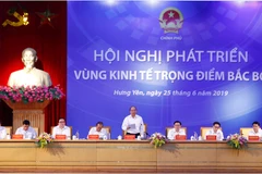 Thủ tướng Nguyễn Xuân Phúc phát biểu khai mạc hội nghị. (Ảnh: Thống Nhất/TTXVN)