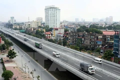 Đường vành đai 3 dưới thấp được đề xuất xén dải phân cách để mở rộng làn đường, giảm ùn tắc giao thông. (Ảnh: Huy Hùng/TTXVN)