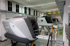 Hệ thống Tổ hợp buồng lái mô phỏng máy bay (SIM) đầu tiên tại Việt Nam. (Ảnh: VNA cung cấp)