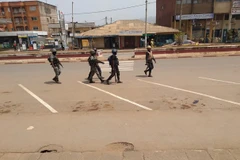 Hình ảnh lực lượng an ninh Cameroon trên đường phố Bamenda, tháng 2/2021. (Nguồn: Jeune Afrique)