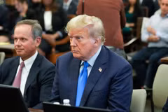 Cựu Tổng thống Mỹ Donald Trump ra hầu tòa về tội khai khống