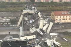 Hiện trường vụ sập cầu. (Nguồn: CNN)