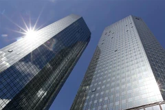 Trụ sở Deutsche Bank tại Frankfurt, Đức. (Ảnh: AFP/TTXVN)