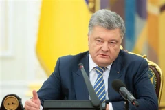 Tổng thống Ukraine Petro Poroshenko chủ trì phiên họp của Hội đồng An ninh và Quốc phòng Ukraine tai Kiev ngày 26/11/2018. (Ảnh: AFP/TTXVN)