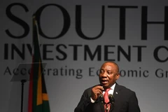 Tổng thống Nam Phi Cyril Ramaphosa phát biểu tại Hội nghị Đầu tư Nam Phi 2018 ở Johannesburg ngày 26/10. (Ảnh: AFP/TTXVN)