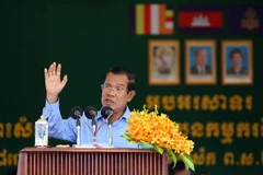 Thủ tướng Campuchia Hun Sen phát biểu trong một sự kiện tại Kandal ngày 5/7. (Ảnh: THX/TTXVN)