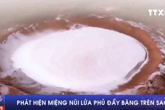 [Video] Phát hiện miệng núi lửa phủ đầy băng vĩnh cửu trên Sao Hỏa