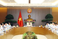 Thủ tướng Nguyễn Xuân Phúc phát biểu tại phiên họp. (Ảnh: Thống Nhất/TTXVN)