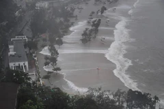 [Video] Sức tàn phá kinh hoàng của trận siêu bão Mangkhut