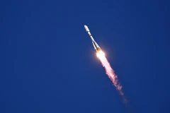 Tàu Tiến bộ MS-09 của Nga chỉ mất 3 giờ 40 phút kể từ khi phóng cho đến khi kết nối với Trạm Vũ trụ Quốc tế (ISS). (Nguồn: TASS)