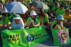 Người dân Malaysia biểu tình phản đối nhà máy chế biến của công ty khai thác mỏ Lynas năm 2012. (Nguồn: EPA)