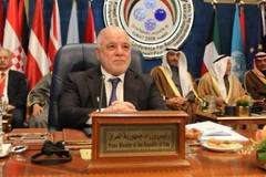 Thủ tướng Iraq Haider al-Abadi tham dự Hội nghị Quốc tế Kuwait về Tái thiết Iraq tại Bayan, Kuwait, ngày 14/2. (Nguồn: Reuters)