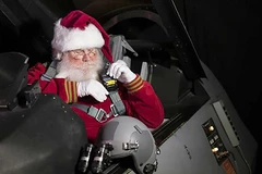 [Video] Mỹ huy động nhiều khí tài hiện đại theo dõi Ông già Noel