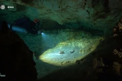 [Video] Hang động ngập nước ở Mexico chứa bí mật của nền văn minh Maya