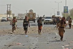 Lực lượng ủng hộ Chính phủ Yemen tại khu vực ngoại ô Hodeida ngày 9/11/2018. (Ảnh: AFP/TTXVN)