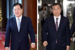 Giám đốc Cơ quan Tình báo quốc gia Suh Hoon (phải)và người đứng đầu Văn phòng An ninh quốc gia của Tổng thống Hàn Quốc, ông Chung Eui-yong (trái) sẽ tới Triều Tiên. (Nguồn: YONHAP/TTXVN)