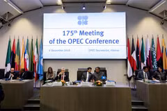 Toàn cảnh hội nghị lần thứ 175 Tổ chức các nước xuất khẩu dầu mỏ (OPEC) ở Vienna, Áo ngày 6/12/2018. (Ảnh: AFP/TTXVN)