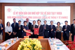 Lãnh đạo Bệnh viện Trung ương Quân đội 108 và hệ thống Y tế Vinmec trao đổi thỏa thuận hợp tác đào tạo nguồn nhân lực y khoa