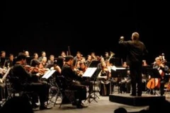 Dàn Nhạc giao hưởng Hà Nội trong chuyến lưu diễn tại Pháp đầu tháng 5 vừa qua (Ảnh: Học viện Âm nhạc Quốc gia Việt Nam)