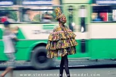 Thùy Dương thắng trong thử thách manơcanh. (Ảnh: Samuel Hoàng)