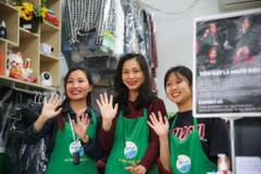 Đi qua khu vực đường bờ sông Sét (phường Tân Mai, quận Hoàng Mai, Hà Nội) tìm hỏi tiệm giặt là của những cô gái khiếm thính không ai là không biết. (Ảnh: Minh Sơn/Vietnam+)