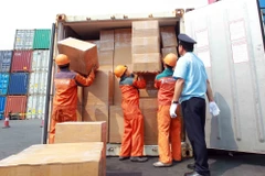 Một trong những chiêu chuyển giá là công ty mẹ đẩy hợp đồng cho các công ty con, vốn đang được hưởng ưu đãi thuế thu nhập doanh nghiệp do mới thành lập. (Ảnh: TTXVN) 