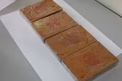 Sang Campuchia đánh bài, tranh thủ mang 4 bánh heroin về Việt Nam