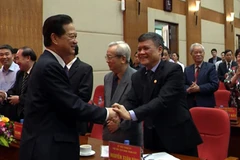 Nguyên Thủ tướng Nguyễn Tấn Dũng tiếp xúc cử tri Hải Phòng