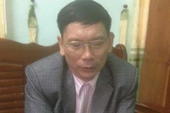 Quảng Bình: Cách chức chủ tịch xã tiếp tay chiếm đoạt tiền làm sổ đỏ