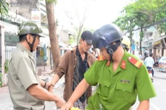 Thành phố Hồ Chí Minh đồng loạt ra quân truy quét tệ nạn xã hội