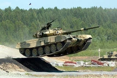 Xe tăng T-90S. (Nguồn: rg.ru)