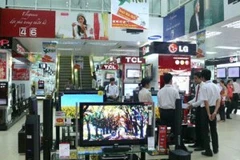 Nhộn nhịp mua sắm hàng điện tử dịp cuối năm 