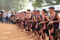 Múa cồng chiêng tại Liên hoan Văn hóa Cồng Chiêng Ia Grai 2023. (Ảnh: Quang Thái/ TTXVN)