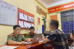 Triệu tập Lê Như P, trú tại xã Đồng Việt, huyện Yên Dũng, tỉnh Bắc Giang, vì đưa tin thất thiệt về vỡ đê ở địa phận xã Trí Yên, huyện Yên Dũng trên mạng xã hội. (Nguồn; VOV)