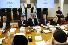 Toàn cảnh một cuộc họp nội các Israel tại Tel Aviv. (Ảnh: AFP/TTXVN)