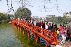 Khách Quốc tế đến Hà Nội tăng cao trong dịp Tết Nguyên đán Giáp Thìn 