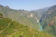 Công viên Địa chất toàn cầu Cao nguyên đá Đồng Văn là một trong 61 địa điểm tiềm năng được quy hoạch trở thành Khu Du lịch Quốc gia. (Nguồn: Vietnam+)