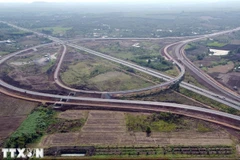 Đoạn nút giao Long Thành - Dầu Giây nối cao tốc Phan Thiết-Dầu Giây. (Ảnh: Mạnh Linh/TTXVN)