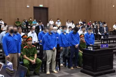 Các bị cáo tại phiên tòa. Ảnh: Phạm Kiên - TTXVN