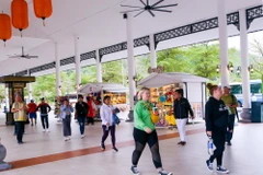 Khách du lịch tham quan Bà Nà Hills. (Ảnh: Trần Lê Lâm/TTXVN)