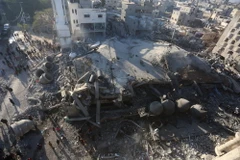 Cảnh đổ nát sau cuộc không kích của Israel ở thành phố Rafah, Dải Gaza ngày 22/2 vừa qua. (Ảnh: THX/TTXVN)