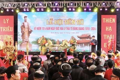 Lễ hội truyền thống Đền Đô được tổ chức từ ngày 14 đến hết ngày 16/3 Âm lịch hằng năm. (Ảnh: Đỗ Huyền/TTXVN)