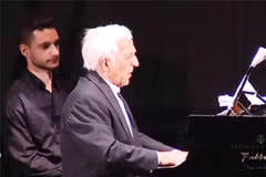 Đắm chìm trong không gian Hennessy Concert 18 