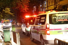 [Video] Chuyển bệnh nhân từ Việt Đức sang 3 bệnh viện khác tại Hà Nội