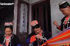 [Video] Người Dao chung tay giữ nghề trăm năm tại chân núi Yên Tử 