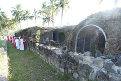 Thành cổ Quảng Trị đã được xếp hạng Di tích quốc gia đặc biệt, là địa chỉ đỏ để giáo dục truyền thống yêu nước và là điểm thu hút khách tham quan trong nước và bạn bè quốc tế. (Ảnh: Hoàng Hiếu/TTXVN)