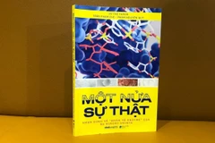 Cuốn sách giúp người dân Việt Nam có nhận thức đúng đắn hơn về sức khỏe của mình. (Ảnh: MedInsights)